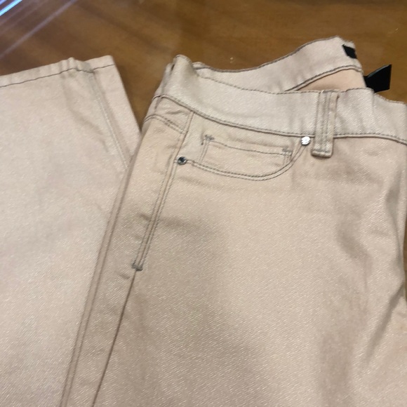 White House Black Market Shimmer Blush Skinny Pant - Picture 4 of 4